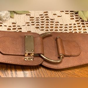 Brown Women’s Wide Stretch Belt with Gold Hook Closure XL
